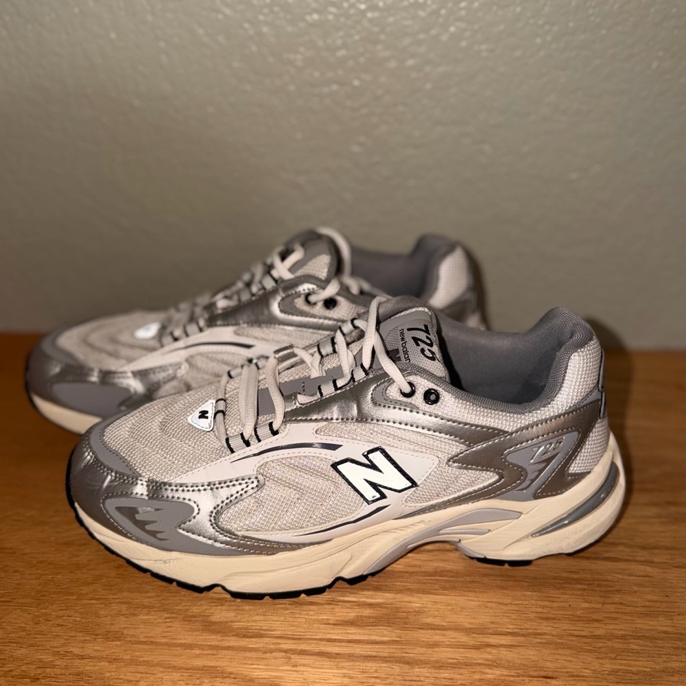 New Balance Lifestyle 725 - Picture 4 of 9